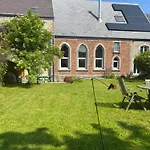 Casa de Férias Charmante Chapelle Aménagée à Eprave *