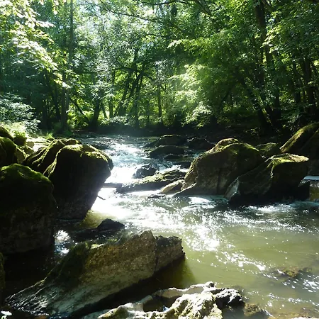 Charmante Chapelle Amenagee A Eprave *