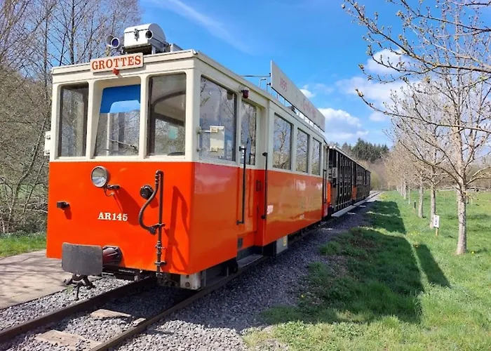 Charmante Chapelle Amenagee A Eprave Holiday home *